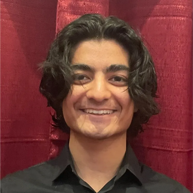 Picture of Roshan Amir